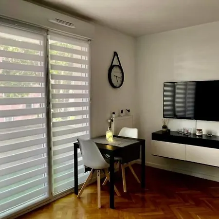 Superbe Studio Lumineux Haut De Gamme Tout Confort Drancy Exterior foto