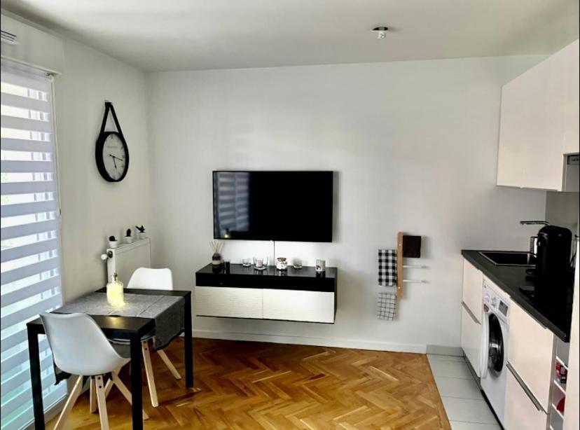 Superbe Lumineux De Gamme Confort Apartment *